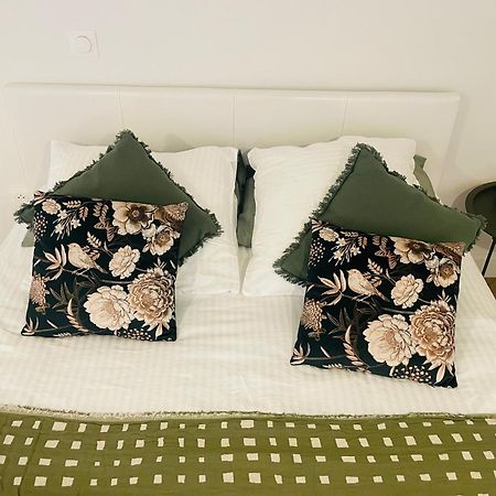 Appartements De Charme Du General Leclerc - Place D'Erlon - Hypercentre - Gare - رانس المظهر الخارجي الصورة