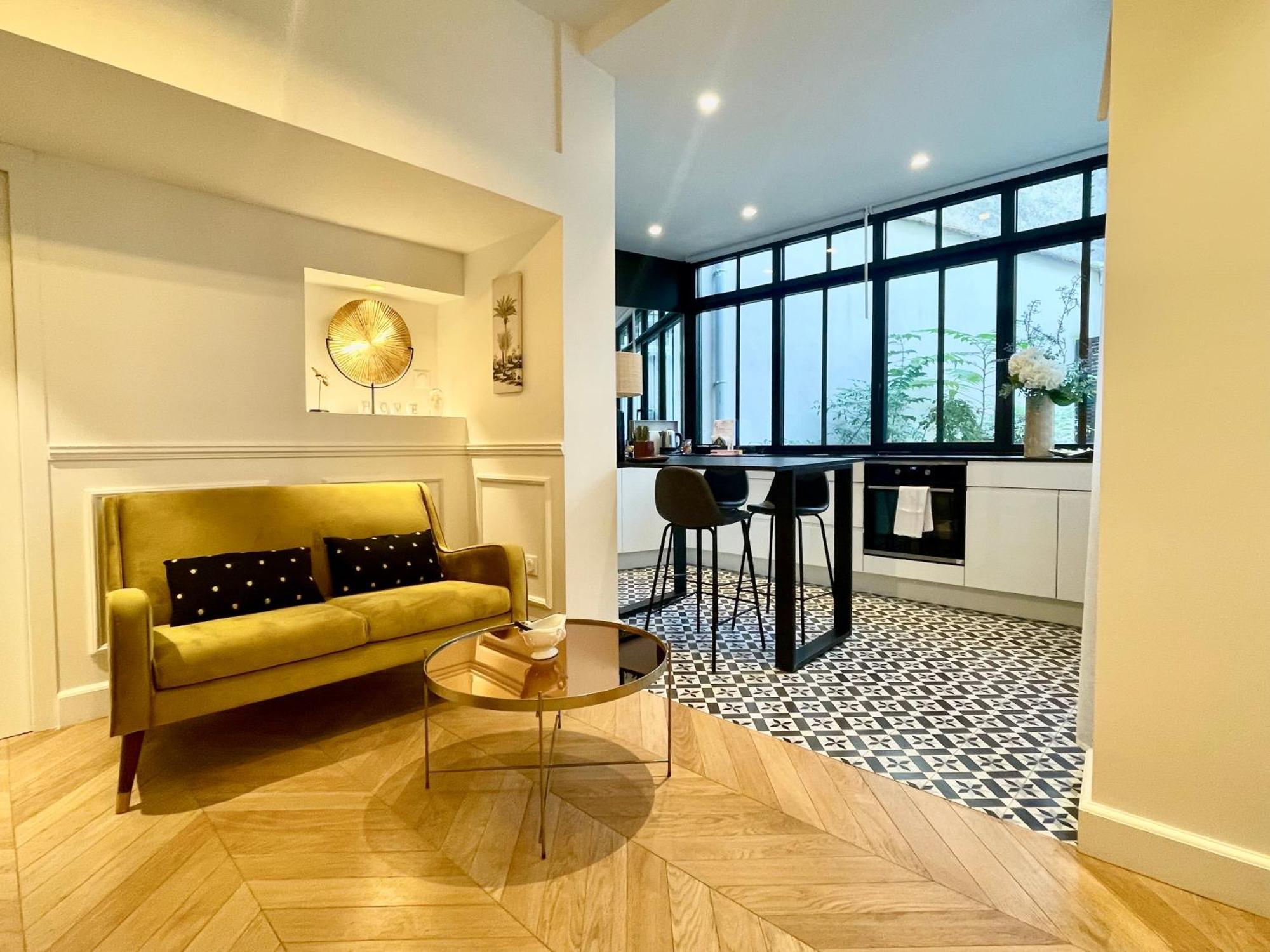 Appartements De Charme Du General Leclerc - Place D'Erlon - Hypercentre - Gare - رانس المظهر الخارجي الصورة